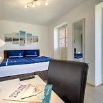 With 2 Bedrooms *