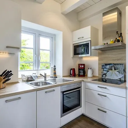 With 2 Bedrooms *