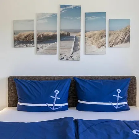 With 2 Bedrooms Casa vacanze